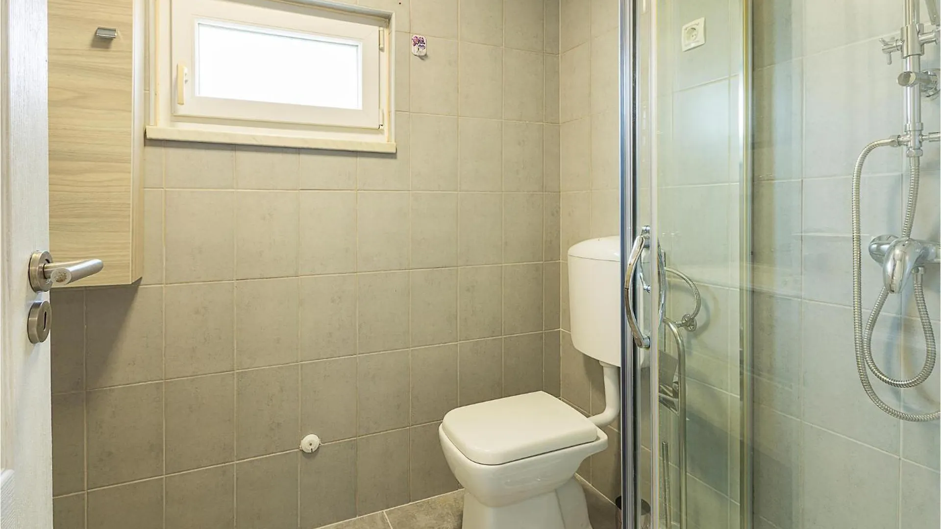 בית נופש Awesome Home In Nedescina With Wifi