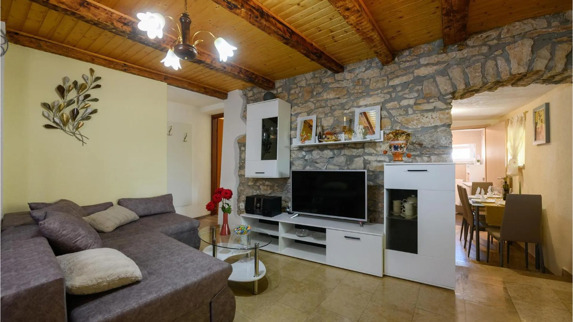 Awesome Home In Nedescina With Wifi 0*,  קרואטיה