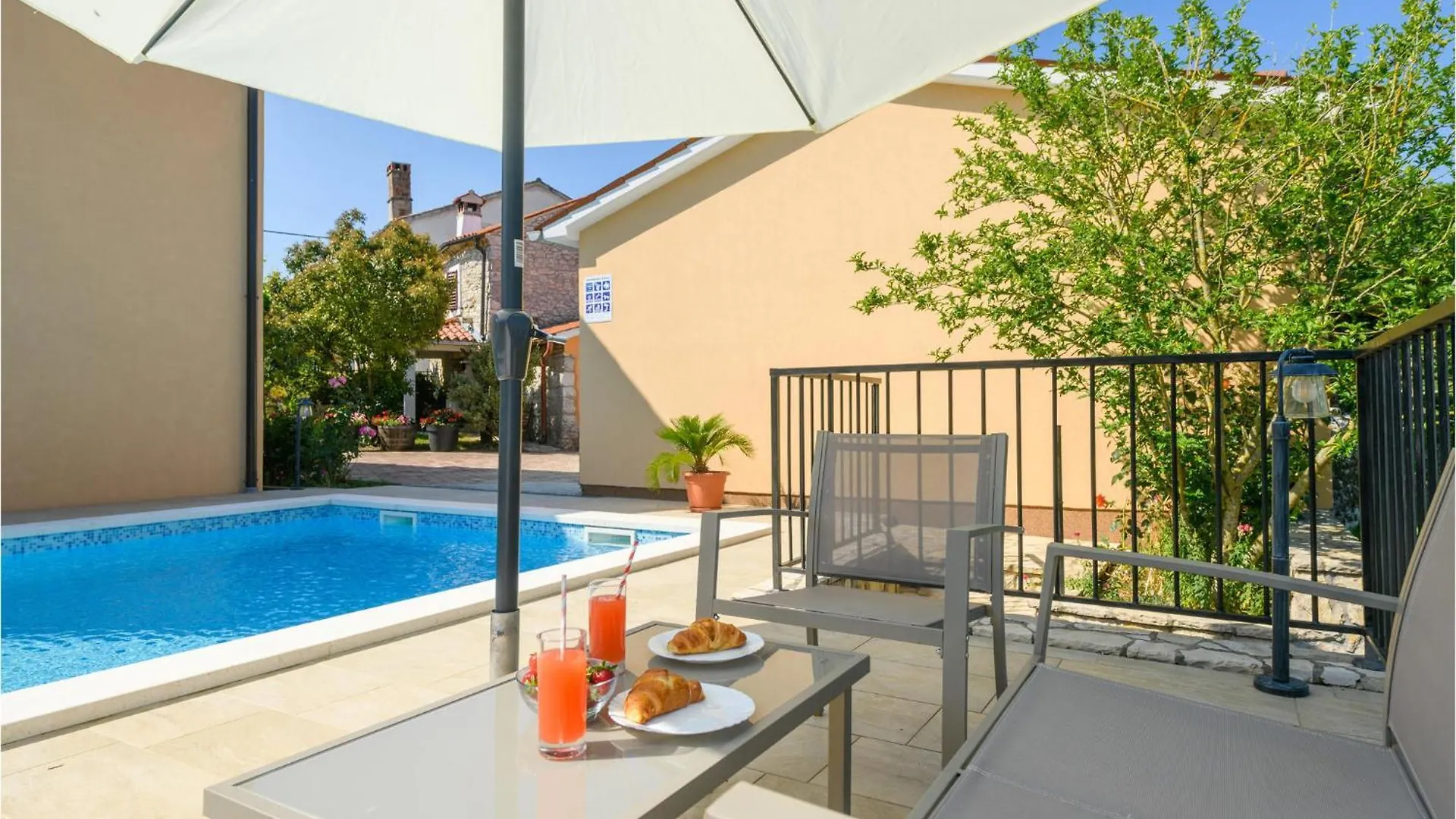 Ferienhaus Awesome Home In Nedescina With Wifi