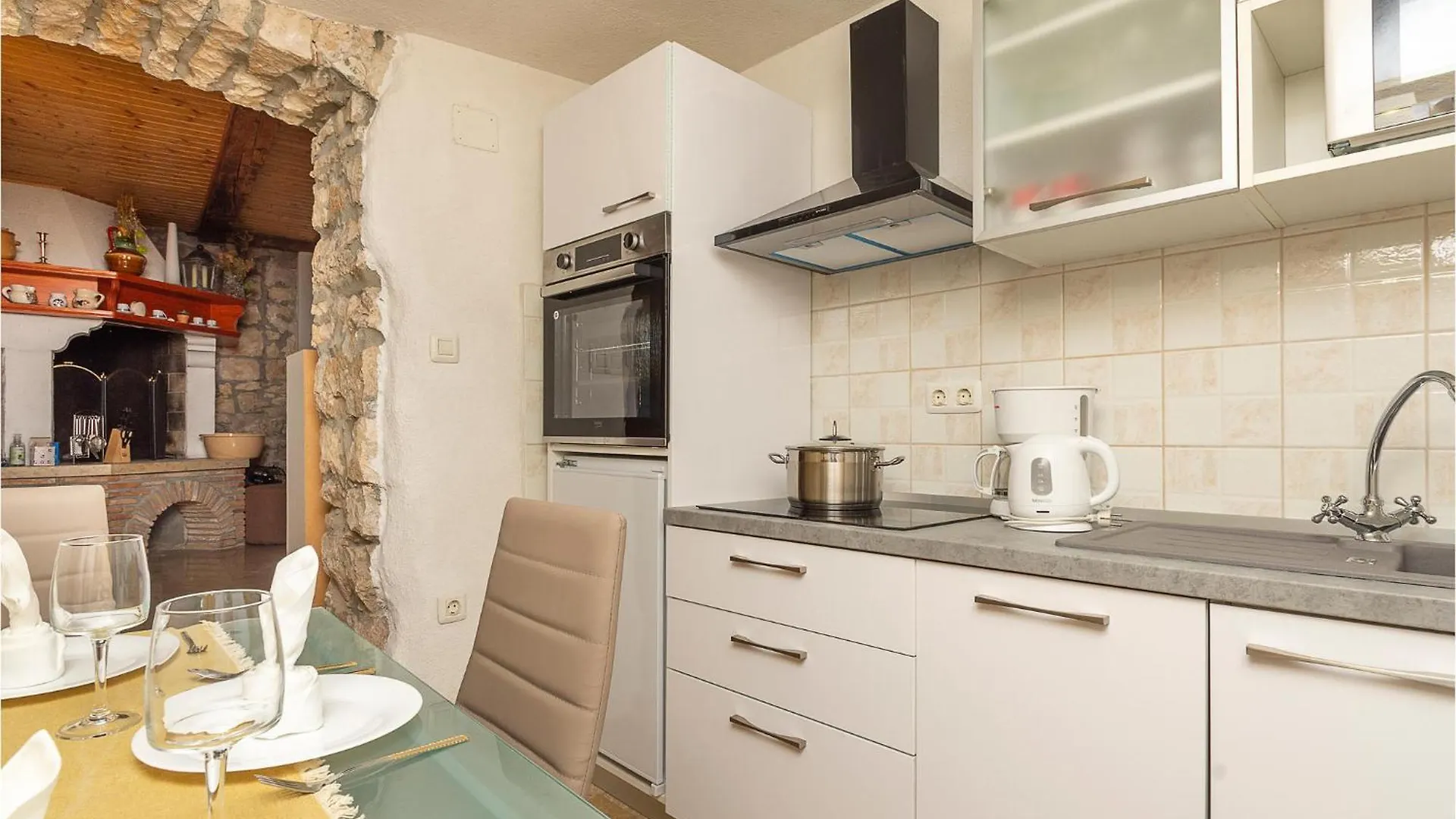 בית נופש Awesome Home In Nedescina With Wifi