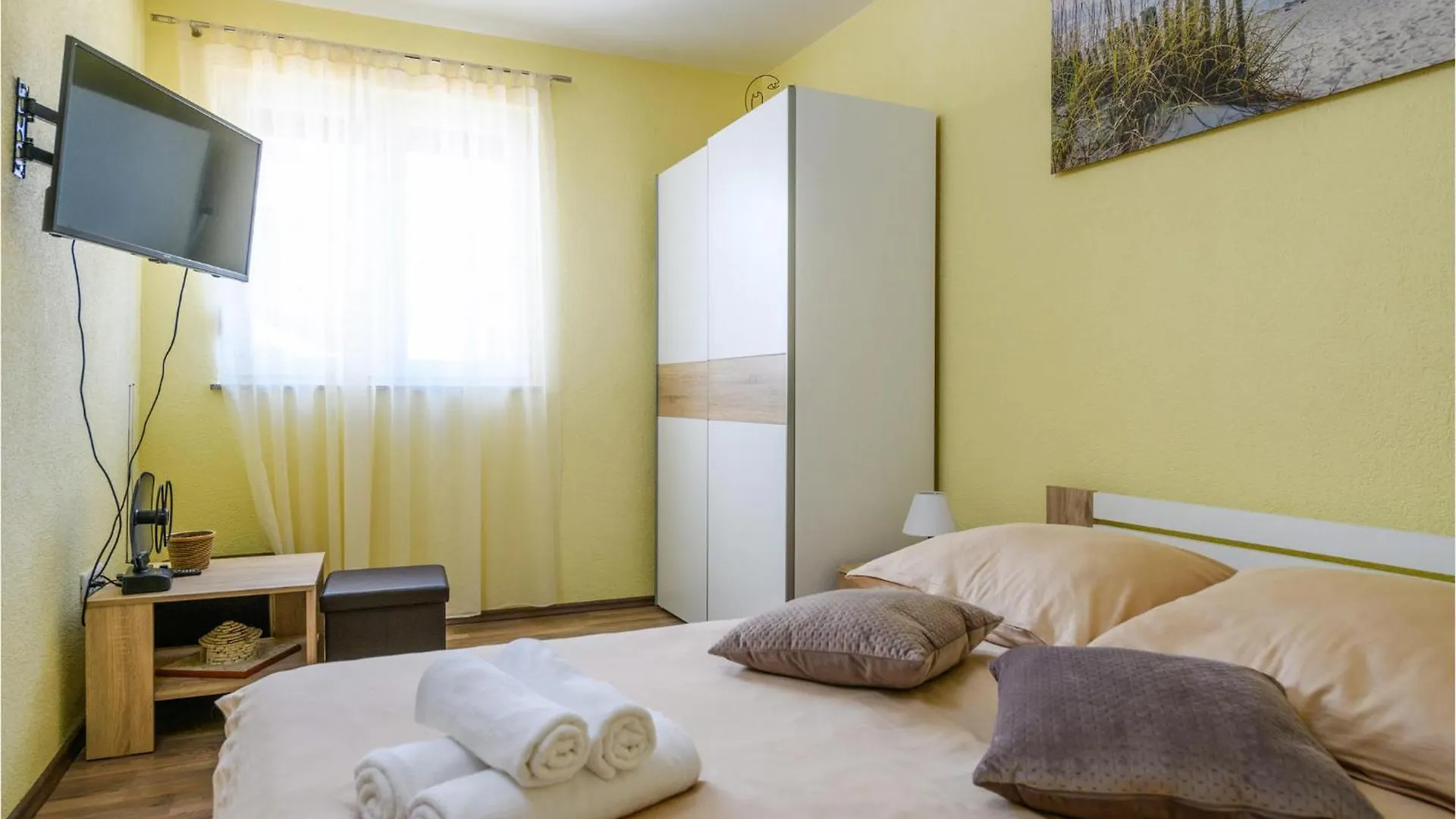 Awesome Home In Nedescina With Wifi Ferienhaus
